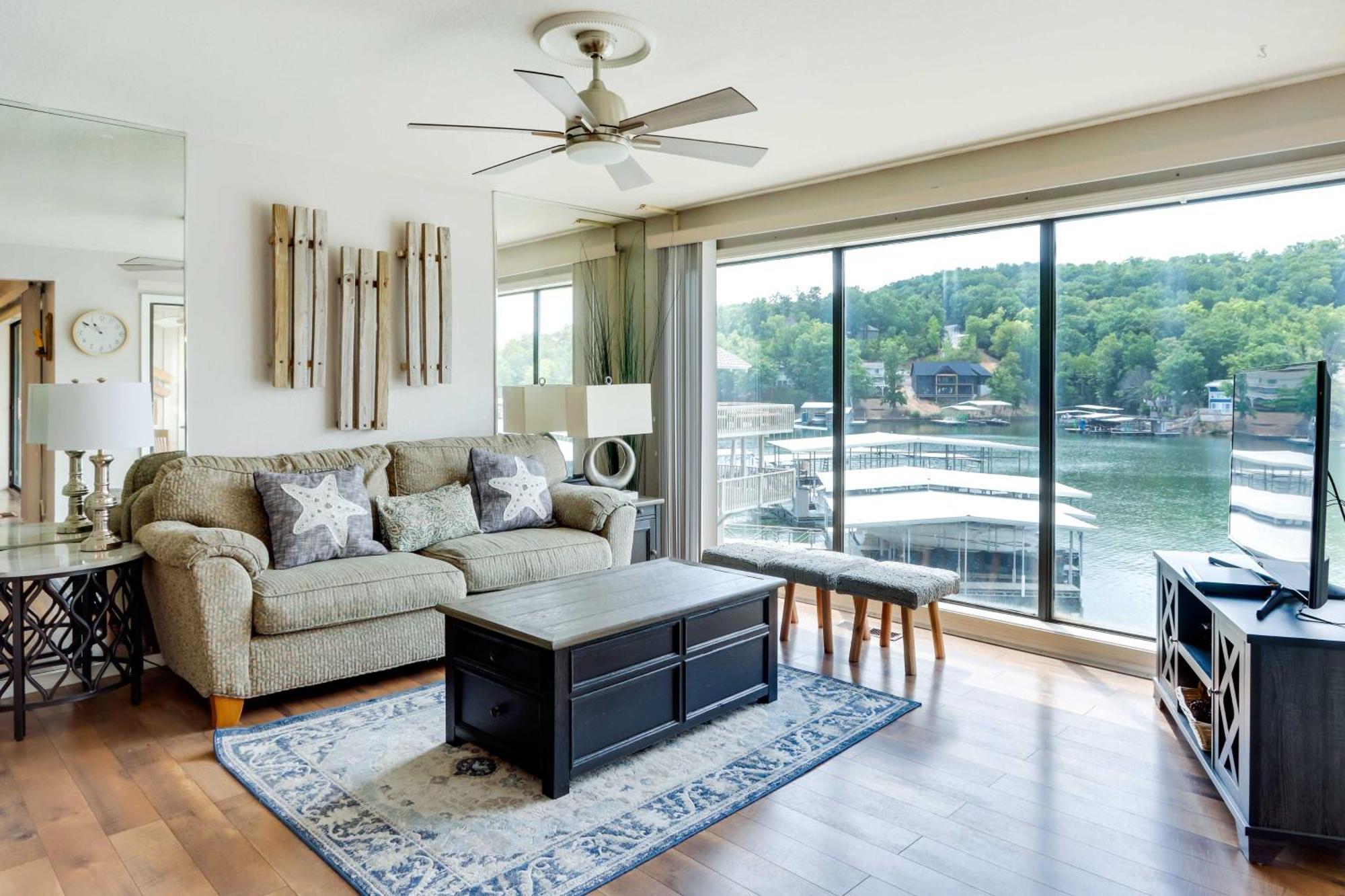 Lakefront Osage Beach Condo With Community Pool Εξωτερικό φωτογραφία