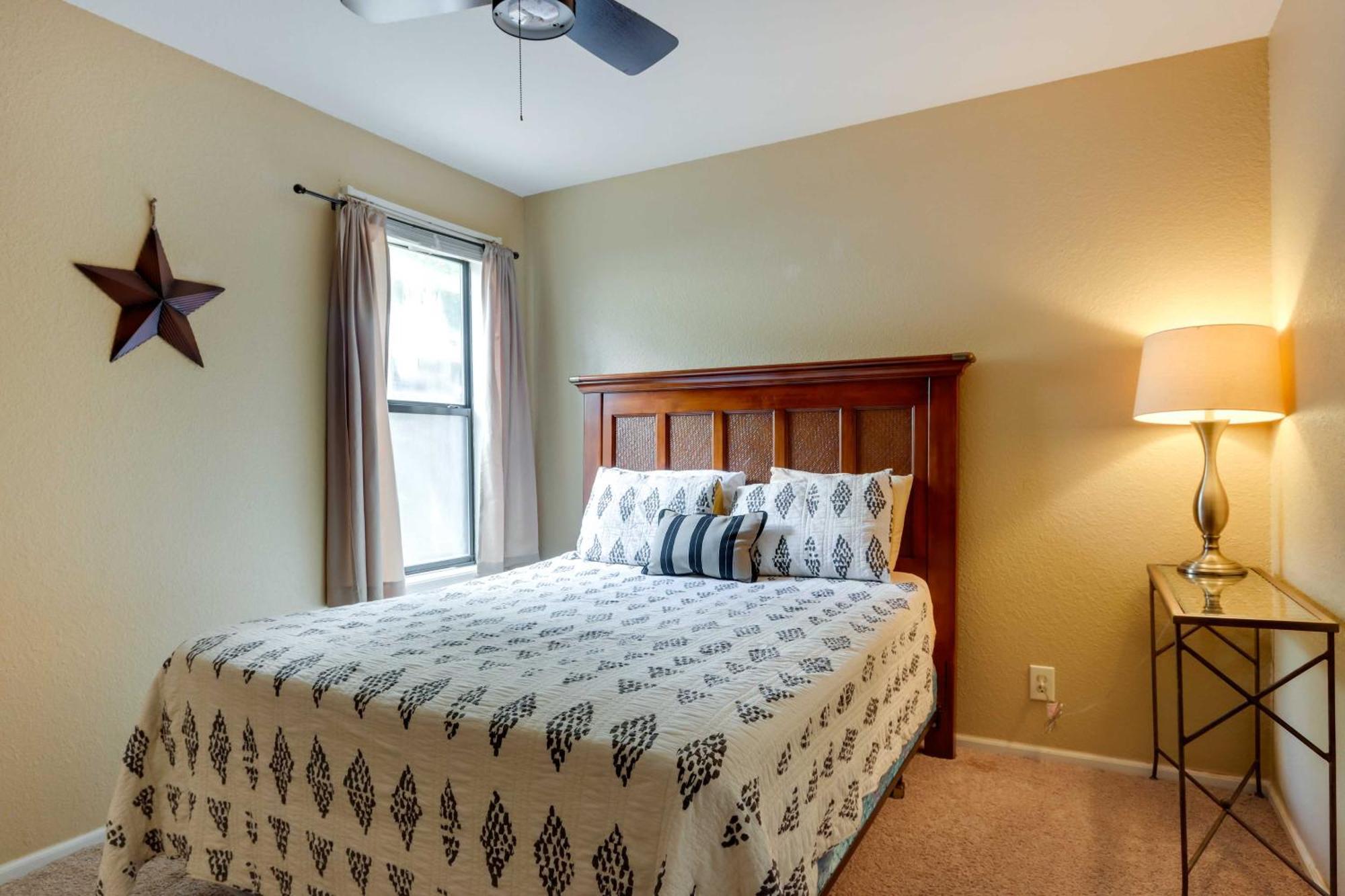 Lakefront Osage Beach Condo With Community Pool Εξωτερικό φωτογραφία