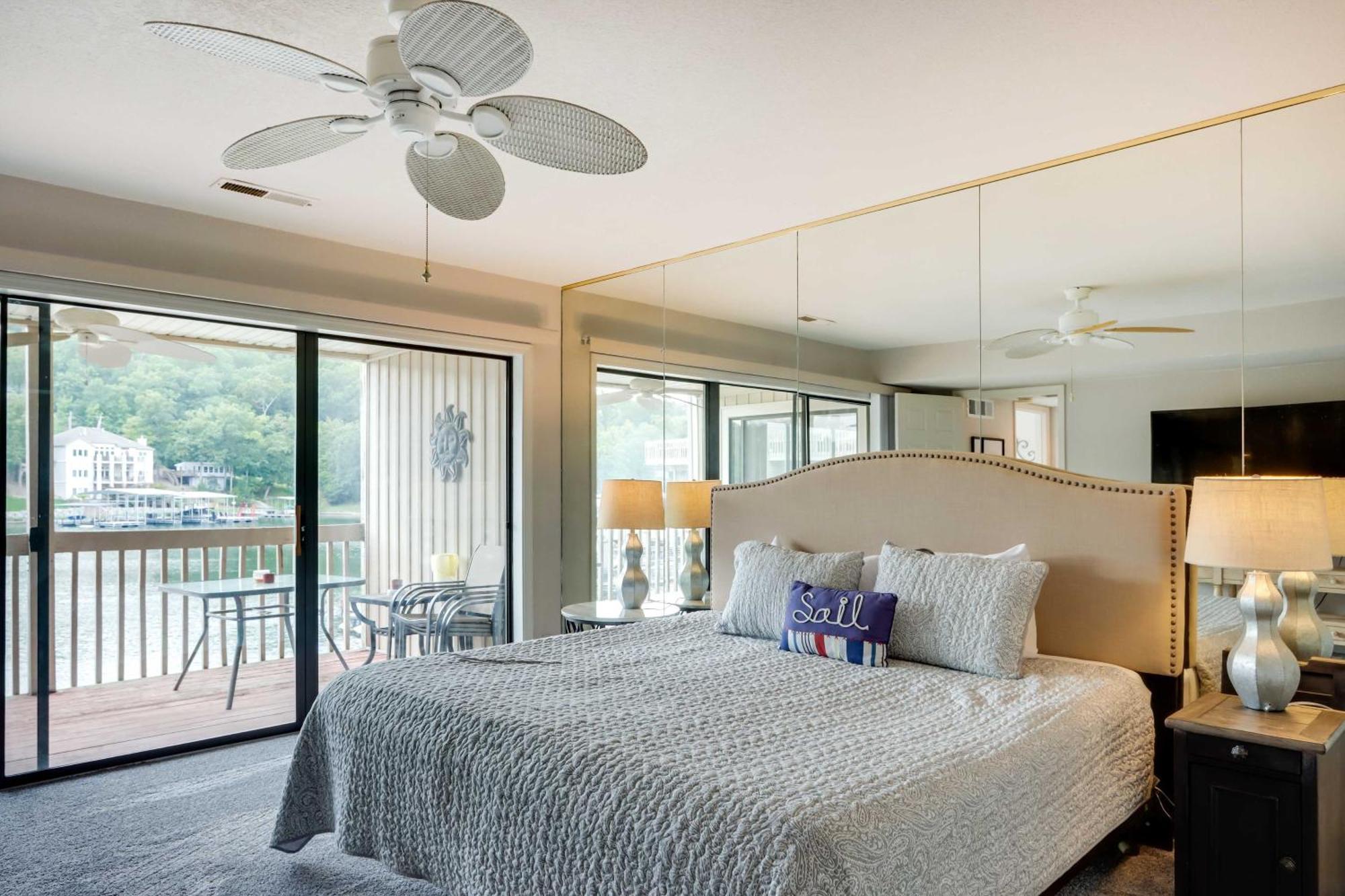 Lakefront Osage Beach Condo With Community Pool Εξωτερικό φωτογραφία